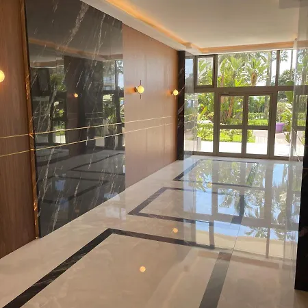 Appartement Ibis Croisette *