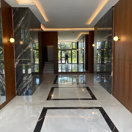 Ibis Croisette كان